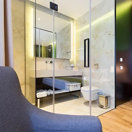 马卡尼豪华套房公寓式酒店 4* 贝尔格莱德