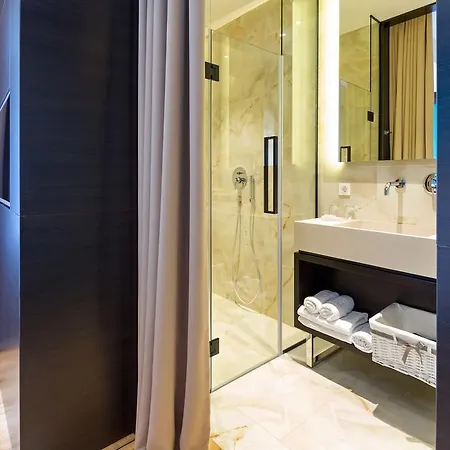 마카니 럭셔리 스위트